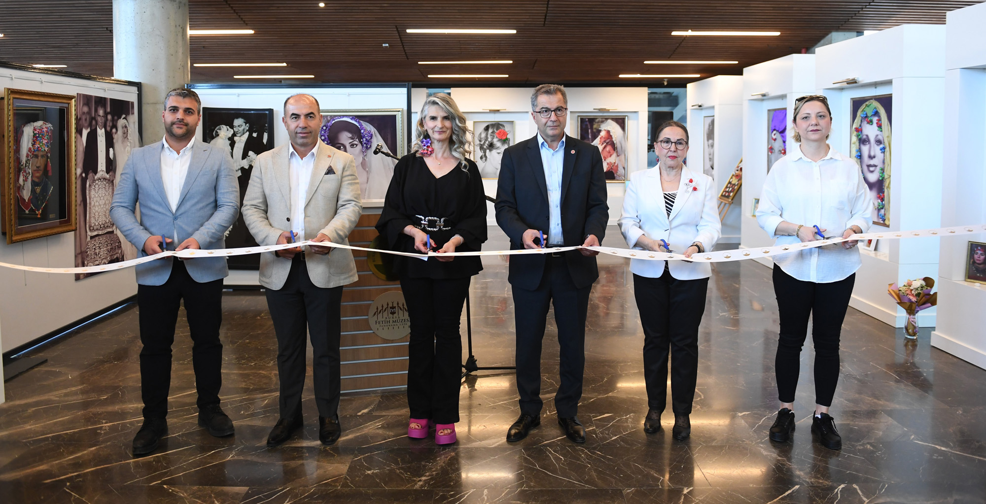 Yeşilçam yıldızları ipek kozalarıyla yeniden canlandı