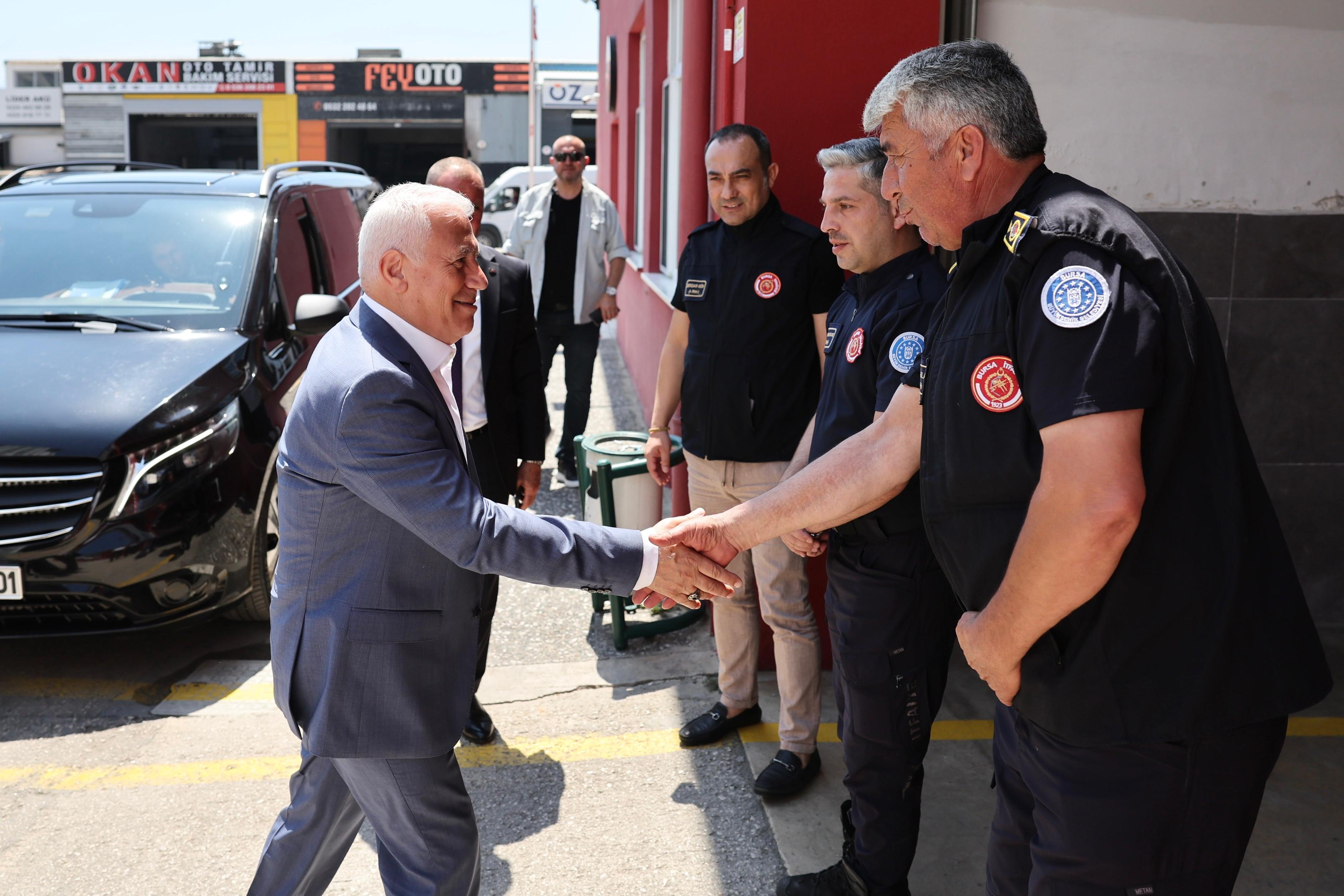 Başkan Bozbey, Büyükşehir ailesiyle bayramlaştı