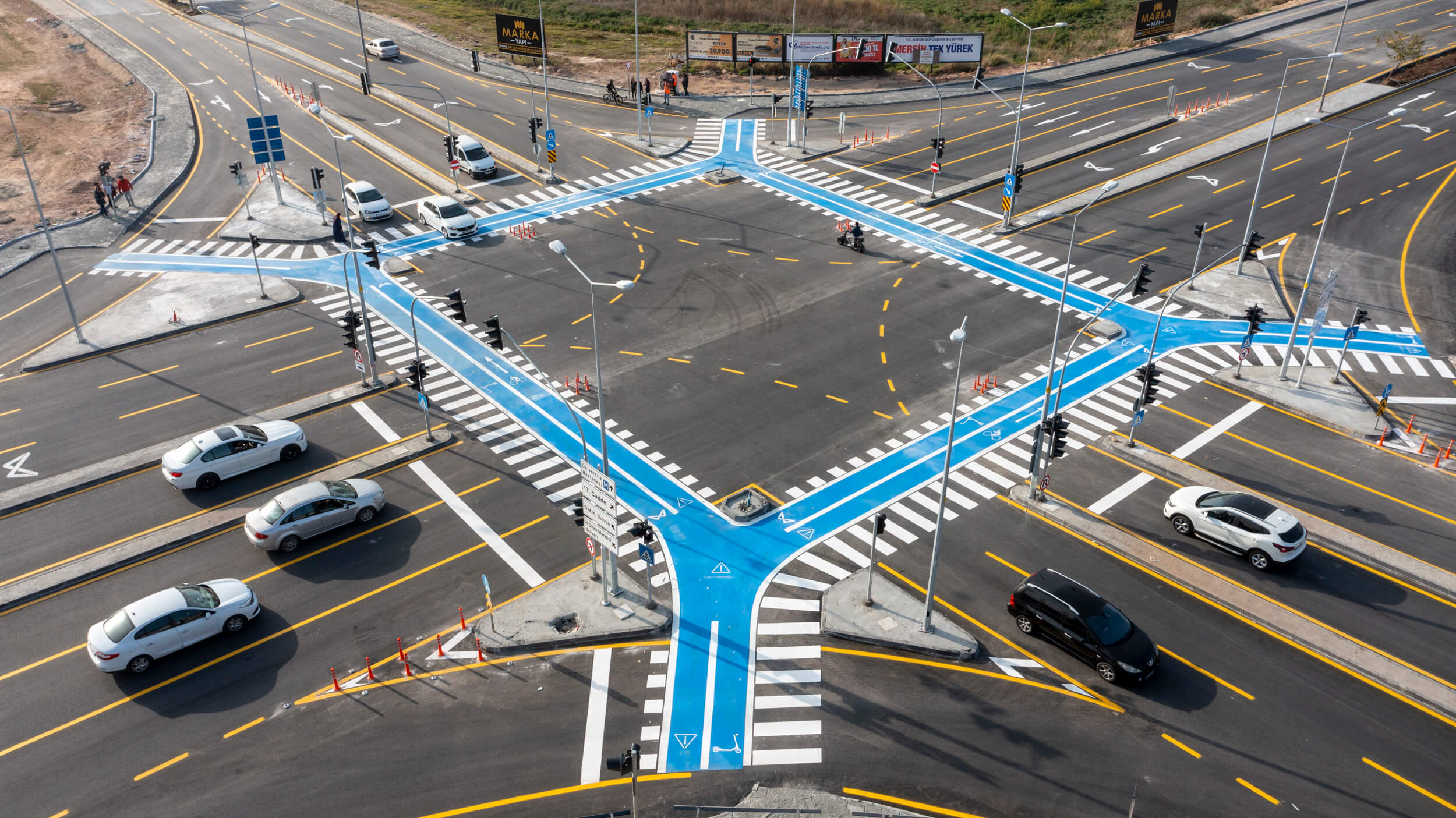 Araçlara yeşil fren ışığı geliyor: Kavşak kazaları azalabilir