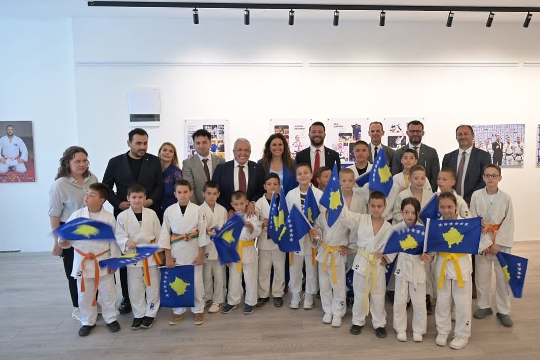 Peja Kurtuluş Gününde Nilüfer'den anlamlı destek