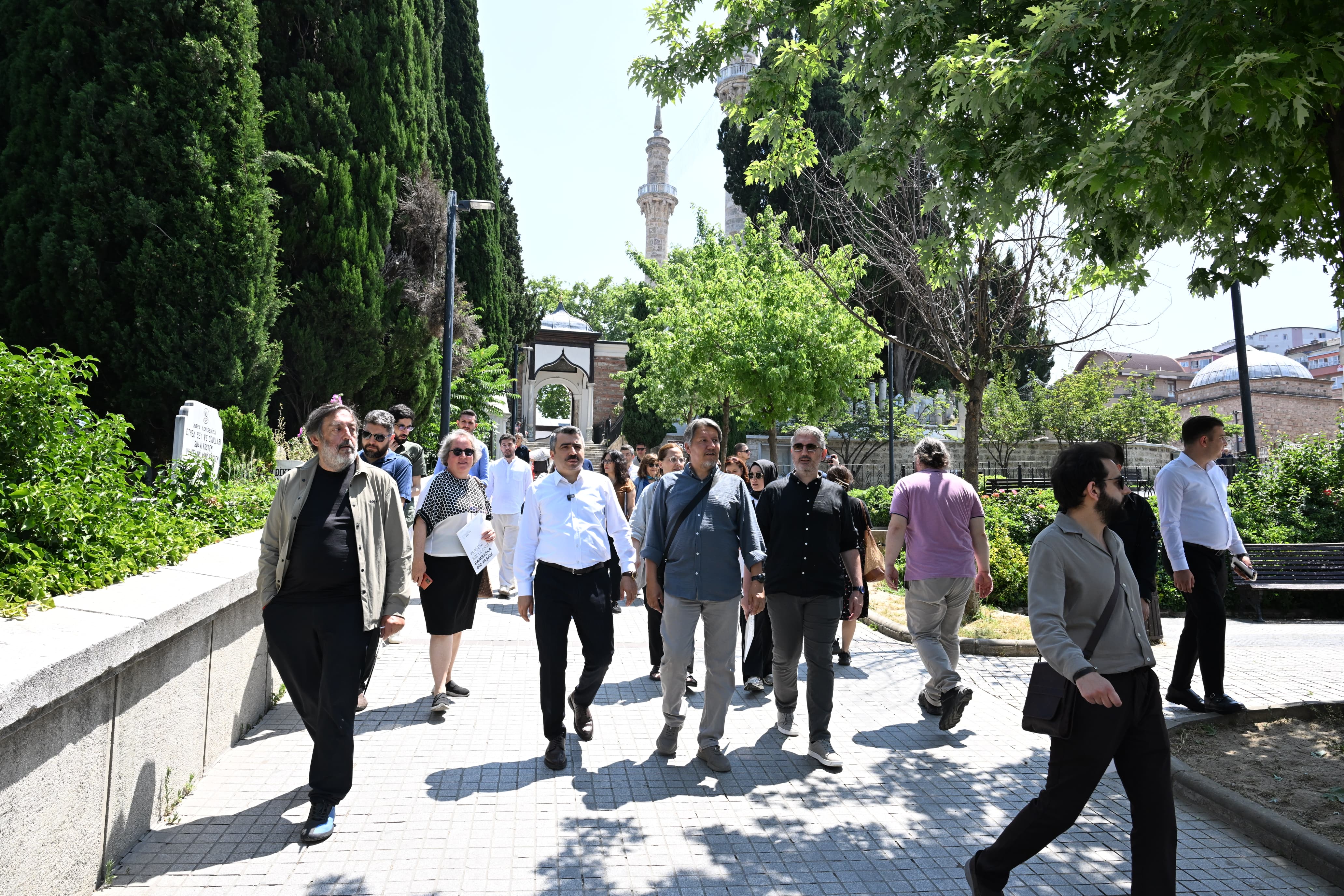 Yeşil Emirsultan aksı yeniden ayağa kalkıyor