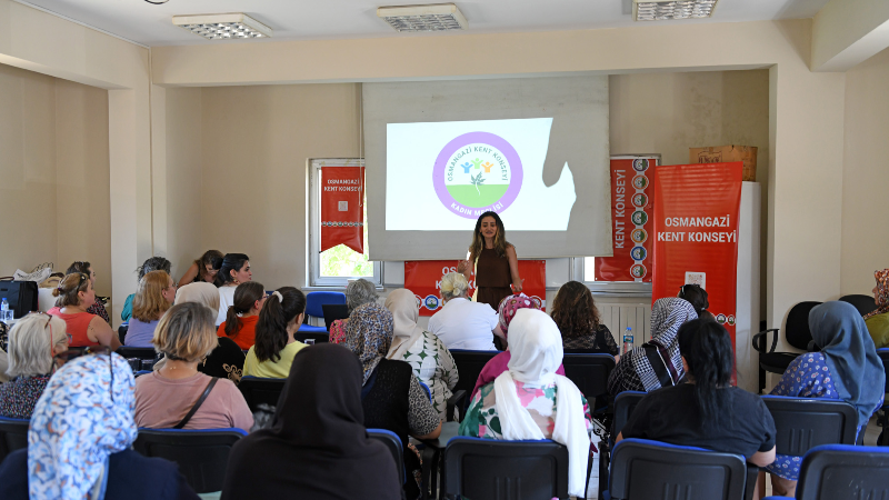 Kadın kadına buluşmalar Altınova’da başladı