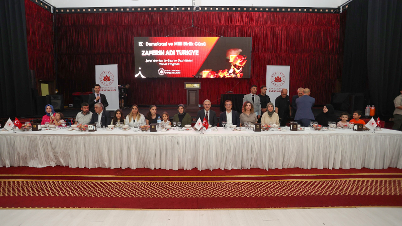 Bursa'da Şehit Yakınları ve Gaziler Onuruna anma programı düzenlendi