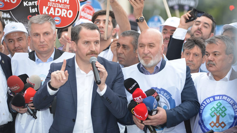 Memur ve emekliler pazartesi günü iş bırakacak