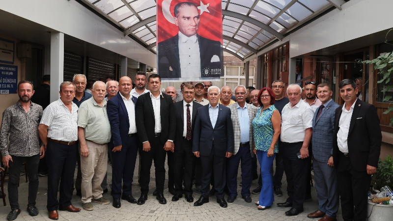 Bursa Büyükşehir Belediye Başkanı Bozbey'den birlik ve hizmet vurgusu