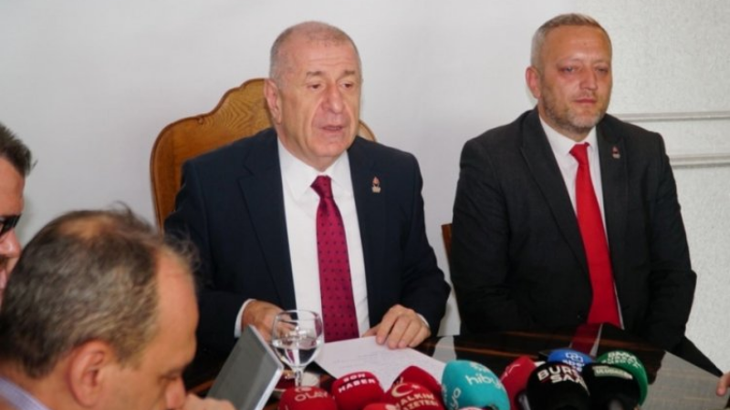 Bursa’da gazetecilerle buluşan Özdağ’dan “Öcalan Komisyonu” çıkışı