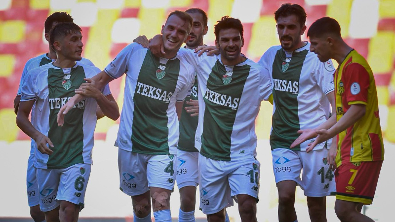 Bursaspor'dan unutulmaz açılış