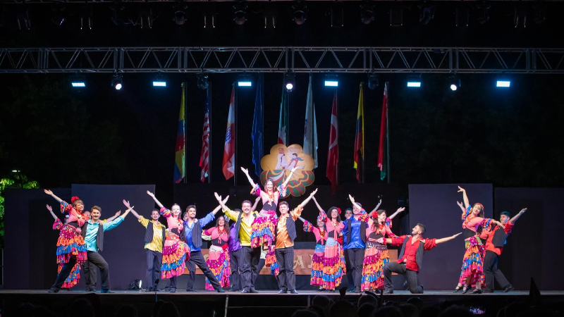 Nilüfer Halk Dansları Topluluğu İtalya'dan başarıyla döndü
