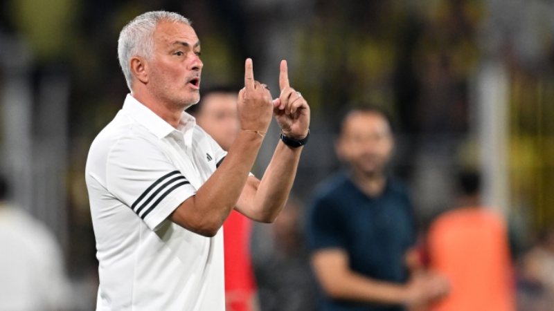 Fenerbahçe'de Mourinho dönemi resmen sona erdi