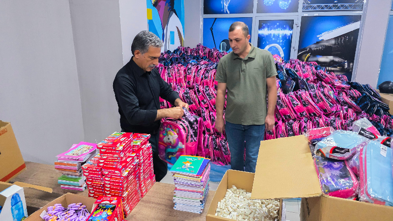 Gemlik Belediyesi'nden öğrencilere kırtasiye desteği