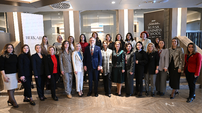 İş dünyasının öncü kadınları için yeni bir sayfa açılıyor