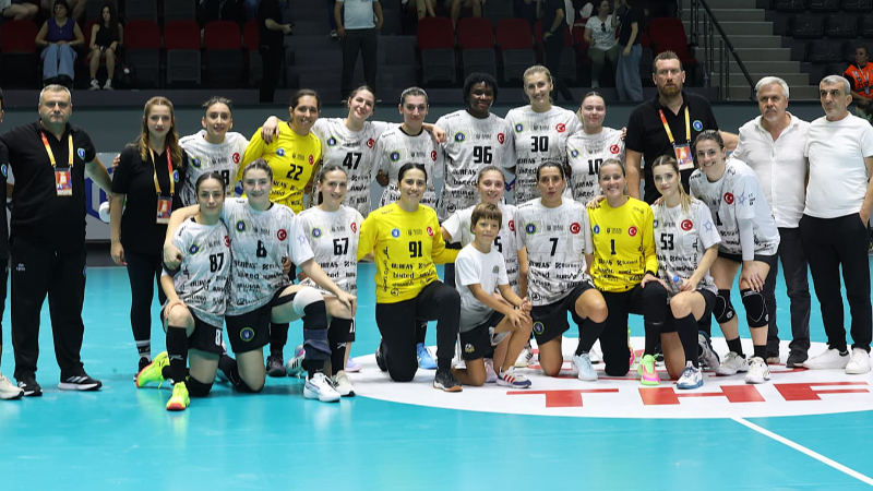 Kadınlar Hentbol Süper Kupa'da Bursa Fırtınası