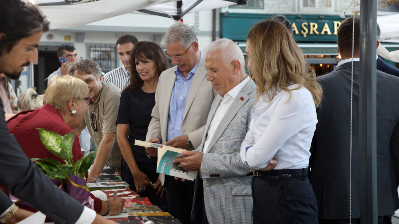 Söz uçar, yazı kalır: Mudanya Kitap Fuarı adalete ses verdi