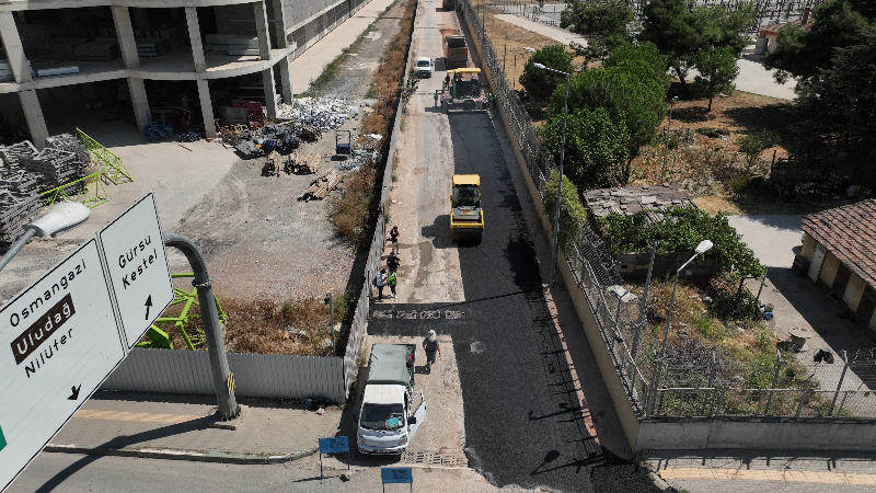 Bursa Büyükşehir Belediyesi, Yıldırım'da altyapı ve asfalt ataklarına hız verdi