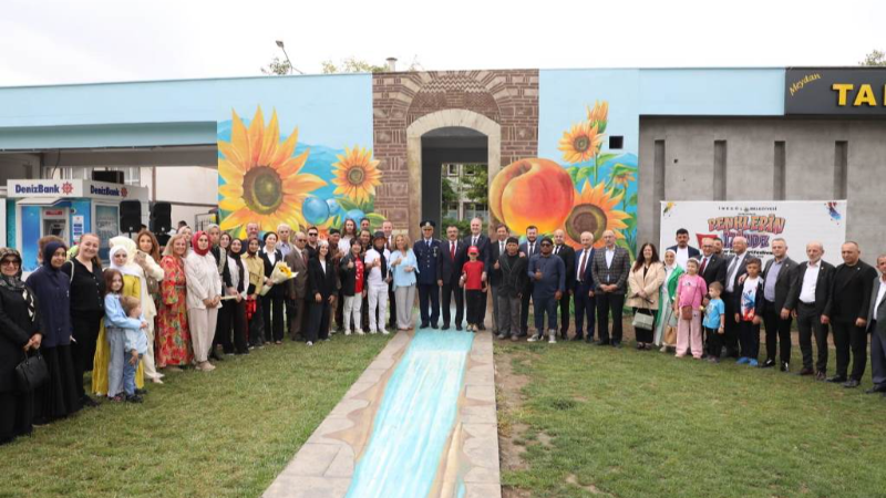 Duvarlar konuştu, İnegöl renklerle buluştu