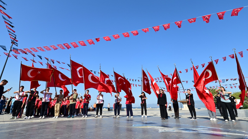 Gemlik’in Kurtuluşunun 103. Yılı Coşkuyla Kutlanıyor