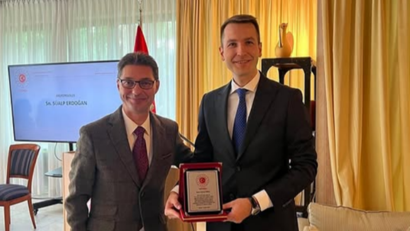 Münih’te sivil toplum kuruluşlarıyla geniş katılımlı toplantı