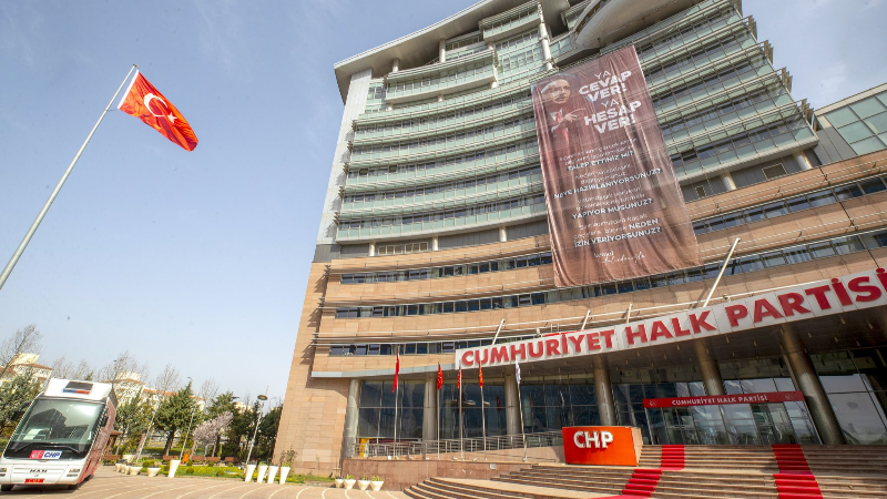 CHP'de kurultay davası 24 Ekim' ertelendi