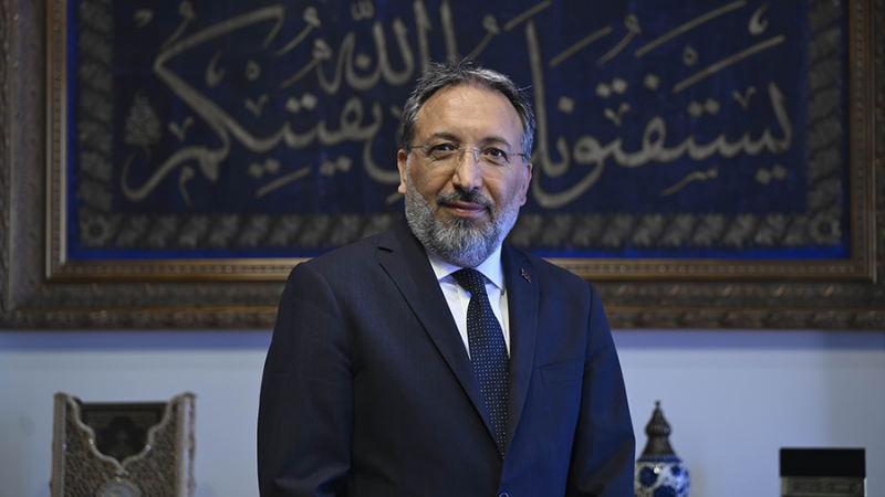 Diyanet'in yeni başkanı Safi Arpaguş oldu