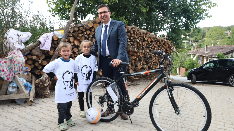 Nilüfer Belediyesi'nden küçük Hamza'ya neşeli armağan