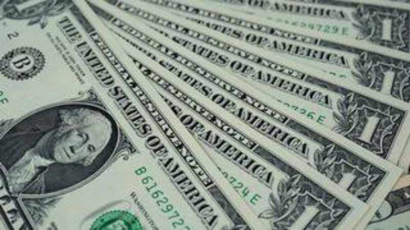 Döviz piyasasında sakin açılış: Dolar ve Euro hafif geriledi