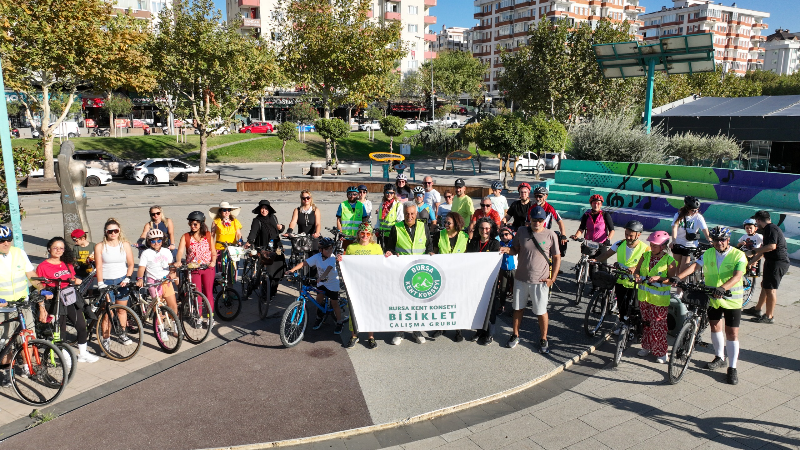 Bursa’da ‘Renkli Pedal’ ile sağlıklı yaşama dikkat çekildi