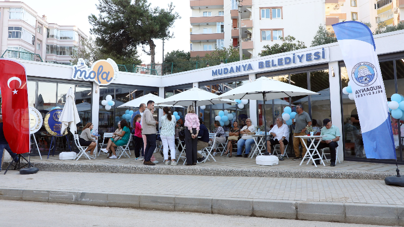 Mudanya'da kitap, kahve ve sohbetin yeni adresi: Mola Mudanya