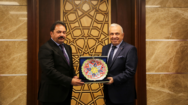 Başkan Özdemir’den İl Emniyet Müdürü Gökce’ye destek mesajı