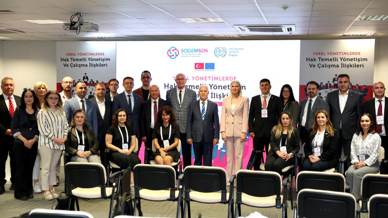 Bursa’da çalışan hakları ve sosyal adalet çalıştayı düzenlendi