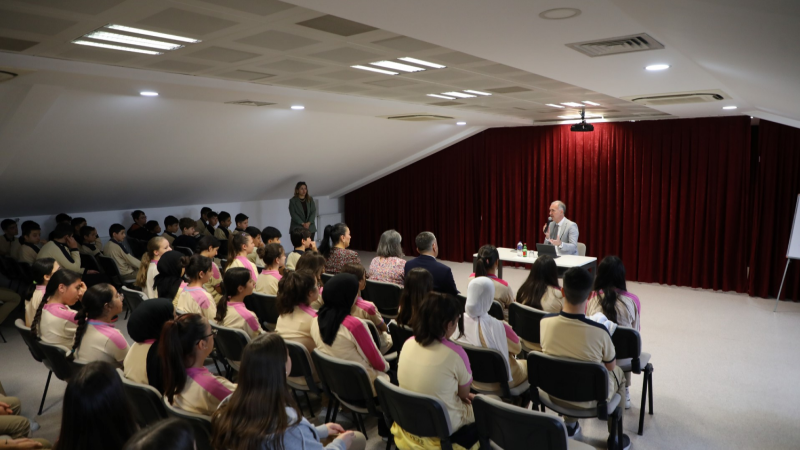 İnegöllü gençler sordu, Başkan cevapladı