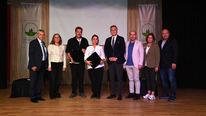 Osmangazi’de Yaşar Kemal sahnede: “Her Tepeden Bir Gün Doğar” okuma tiyatrosu