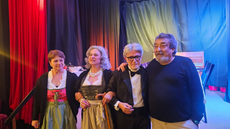 “Dinner for One” Münih’te Sahneye Taşındı