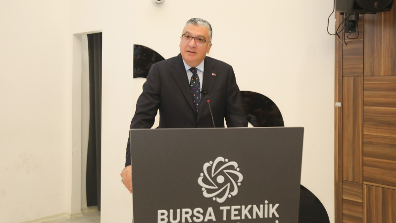 Durmuş Ünüvar BTÜ'de denizciliğin geleceğini anlattı: Türk boğazları ve küresel hedefler