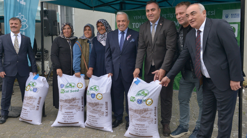 Bursa’da çiftçiye 14 tonluk yem tohumu desteği