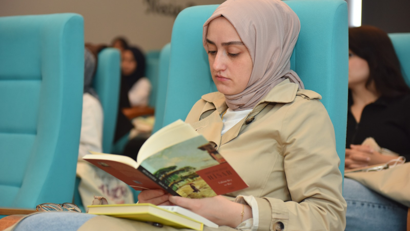Yıldırım Belediyesi’nden gençlere kitap tahlili programı