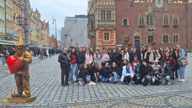 Erasmus Plus ile küresel köprü kuruldu: Kız çocukları dayanışmayı öğrendi