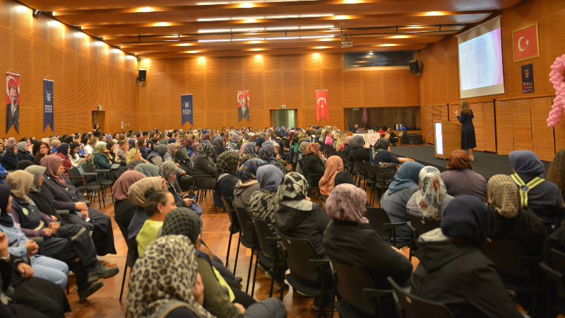 Bursa Büyükşehir’den meme kanserinde farkındalık semineri