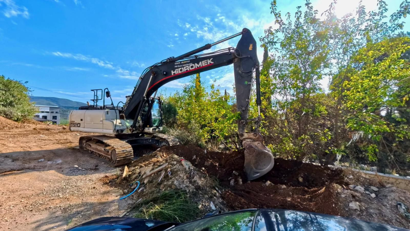 Gemlik’te mahallelerde bakım ve düzenleme çalışmaları sürüyor