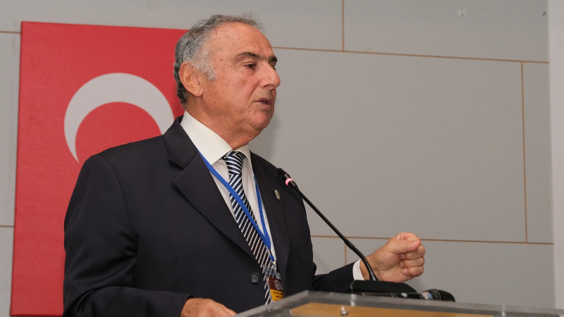 Nilüfer'de Emekliler Meclisi yönetimi yenilendi: Başkanlık koltuğu Temel Güzelsoy'un