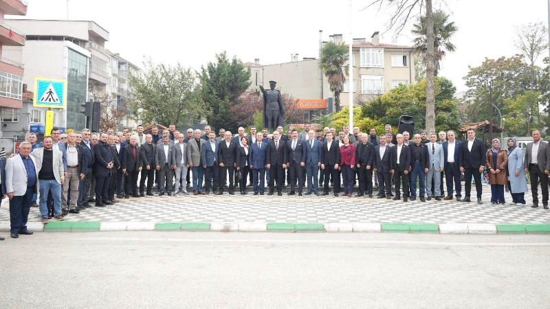 Yenişehir’de muhtarlarla buluşma: “Şehri birlikte yönetiyoruz”