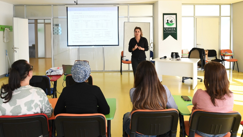 OSMEK 2025-2026 dönemi kursları başladı