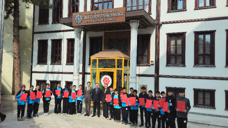 Bursa’da ortaokul öğrencilerine dezenformasyonla mücadele eğitimi