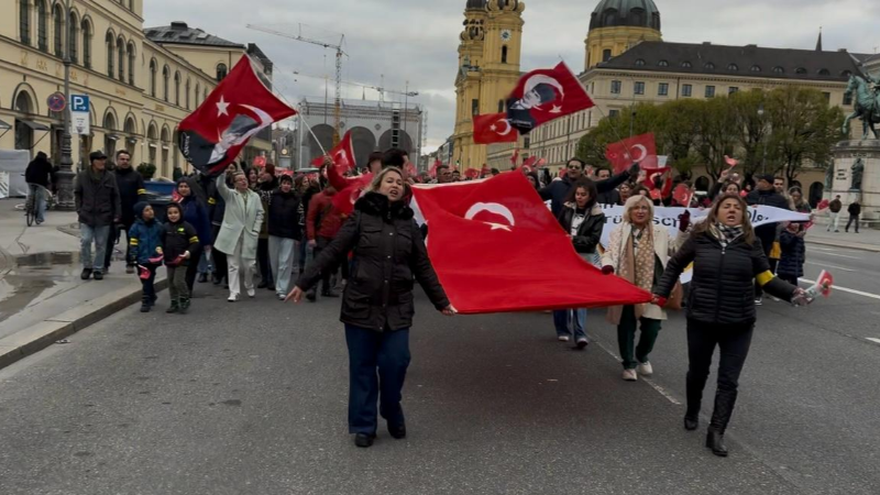 Münih’te Cumhuriyet’in 102. yılı coşkuyla kutlandı