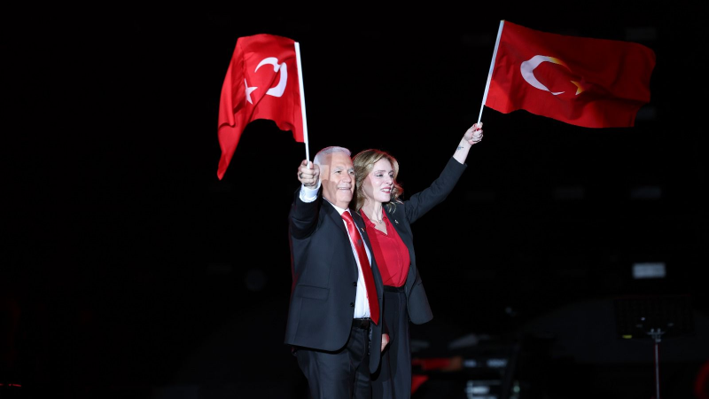 Bursa Cumhuriyet coşkusuyla tek yürek oldu