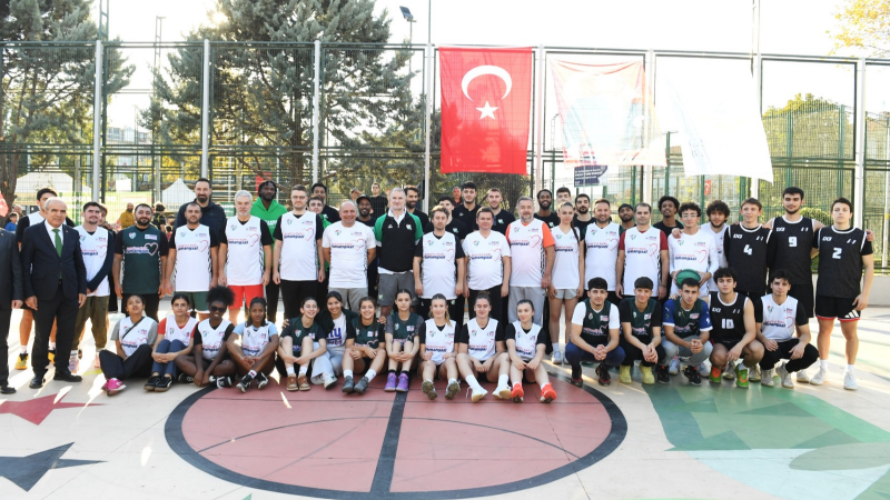 Osmangazi’de Cumhuriyet coşkusu 3x3 basketbol turnuvasıyla taçlandı