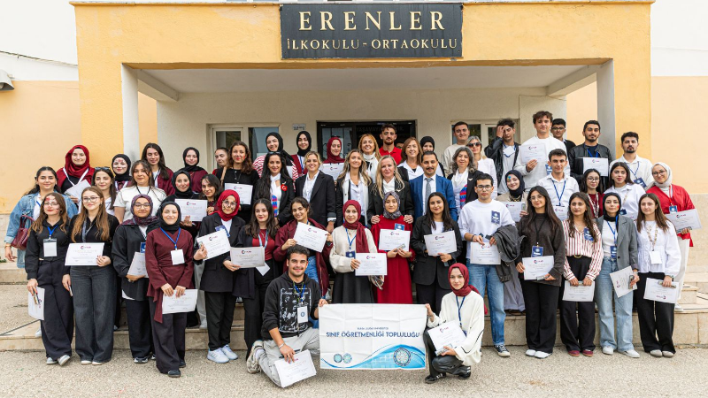 Renklerle Umut projesiyle Orhaneli’nde Cumhuriyet coşkusu