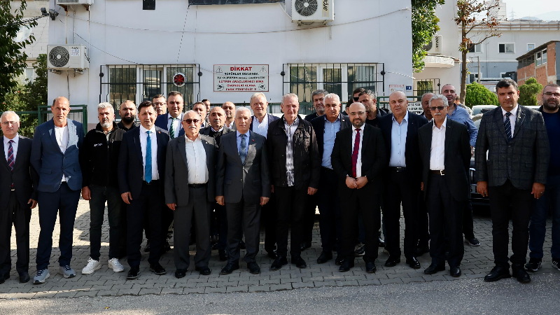 Başkan Bozbey Kestel’de halkın ve üreticilerin yanında