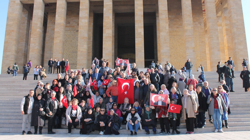 Bursalı emeklilerden başkente anlamlı ziyaret