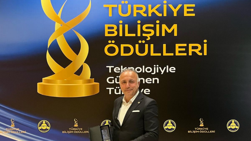 İnegöl Belediyesi’nin “Afet Çantası” uygulamasına Türkiye Bilişim Ödülleri’nde başarı