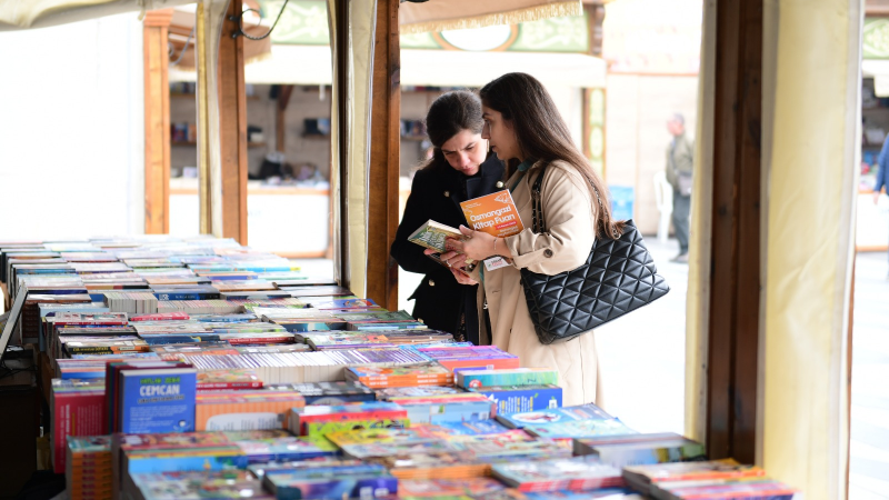 Bursa’da kitap fuarı beşinci gününde dolu dolu geçti